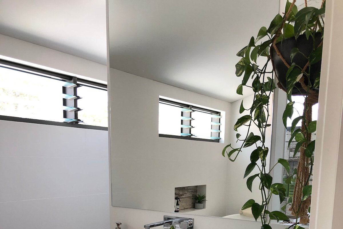 Coolum Beach Break + Granny Flat + pet friendly gallery image 4