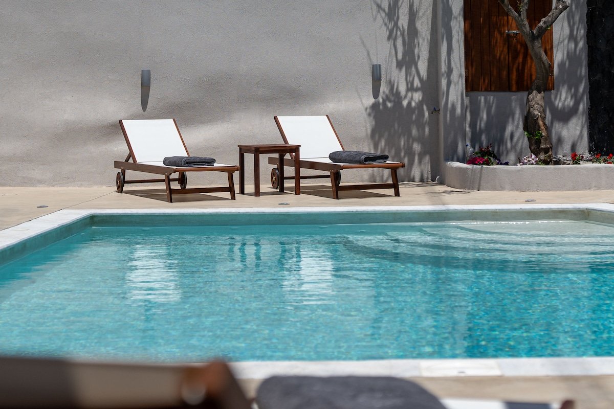 LyMaRou Collection, 7 Suites, Pool, 7 Priv Hot Tub gallery image 3