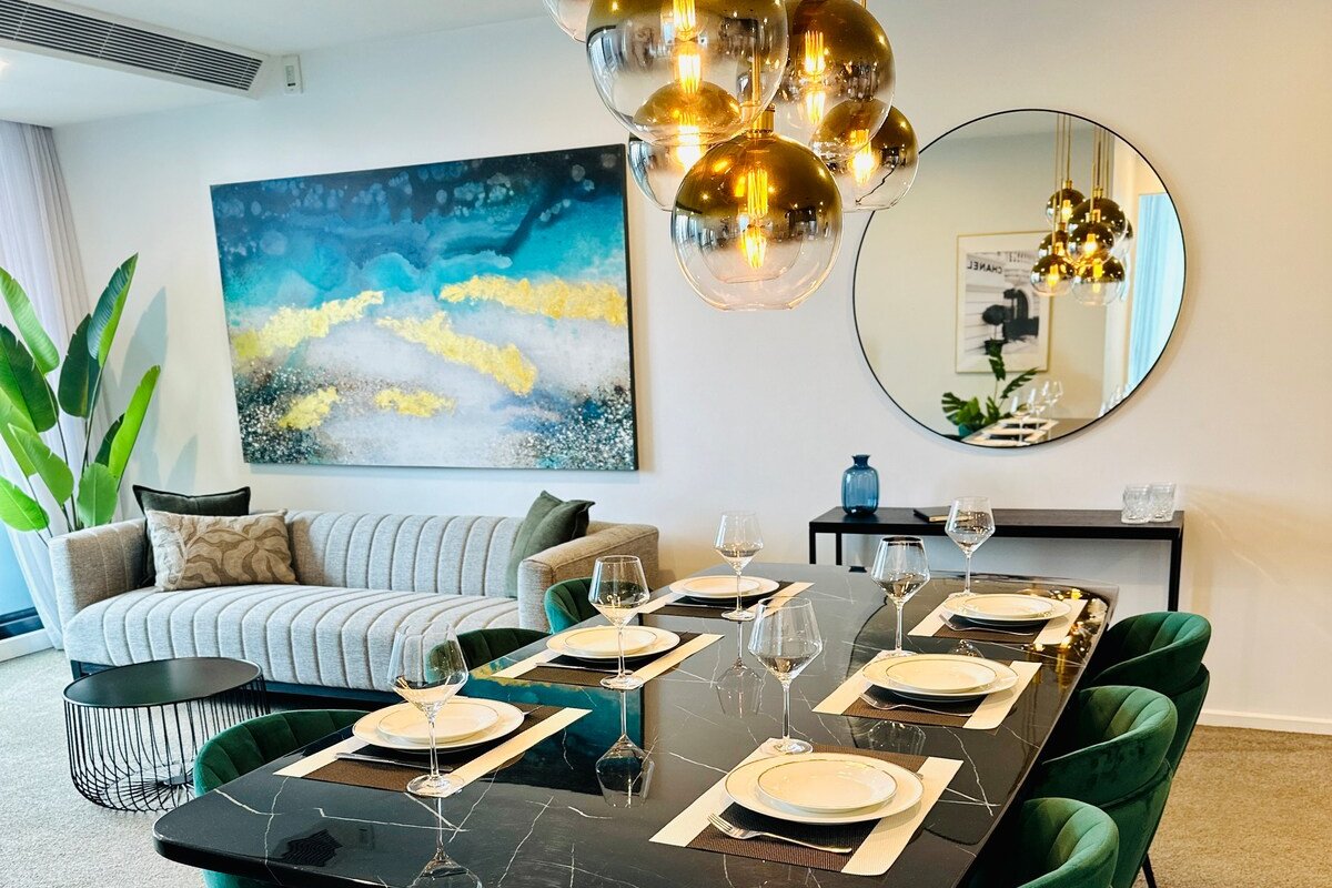 Stylish Southbank apartment + Free Parking x2 gallery image 4