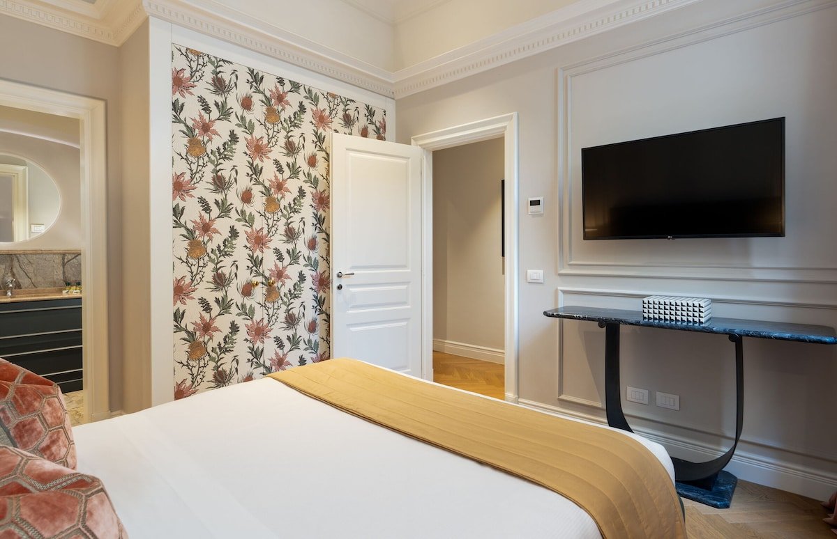 Pazzi penthouse luxury apartment in florence gallery image 4