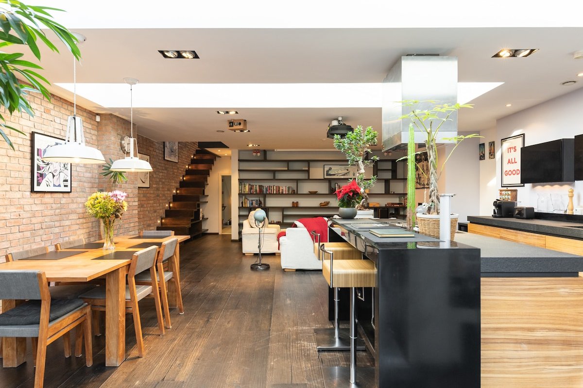 Luxurious 3 Bed Open Plan Townhouse in Dublin City gallery image 2