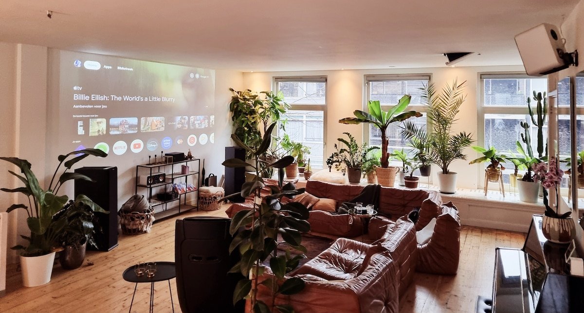 Groot mooi 2 etage loft met dakterras in De Pijp. gallery image 2