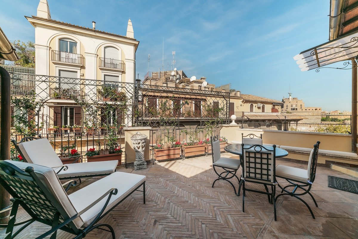 ViaPaola43 Palace Luxury Penthouse 2Bdr gallery image 5