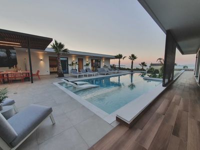 Villa Lydia I Indoor Heated* pool& amazing seaview