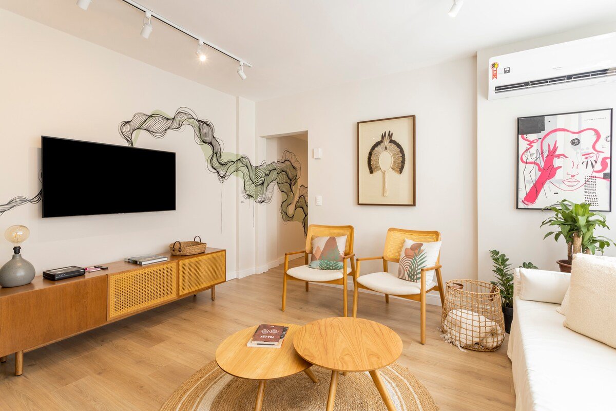 Stay in Leblon: 3-bedroom beach paradise gallery image 5