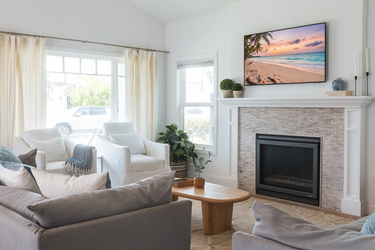 Naples Island Stunning Ocean Cottage By the Beach gallery image 2