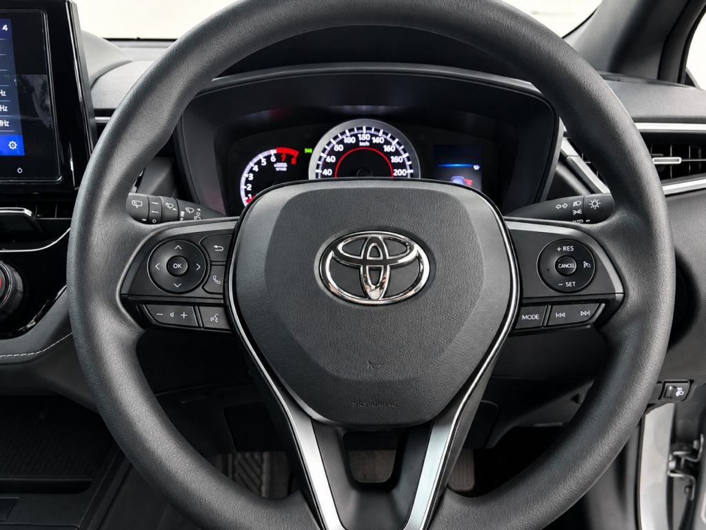 TOYOTA COROLLA CROSS 1.8 Xi for Sale in South Africa