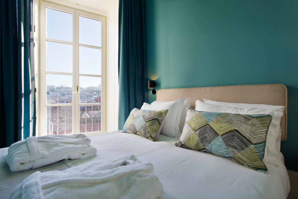 BOUTIQUE Rentals-Kinga’s Ribeira River great views gallery image 5