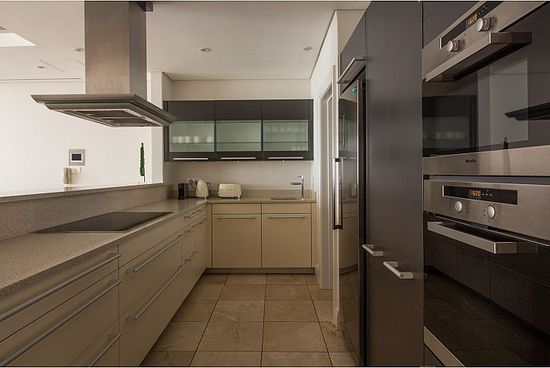 Photo 4 of Pembroke 203 accommodation in V&A Waterfront, Cape Town with 3 bedrooms and 3 bathrooms