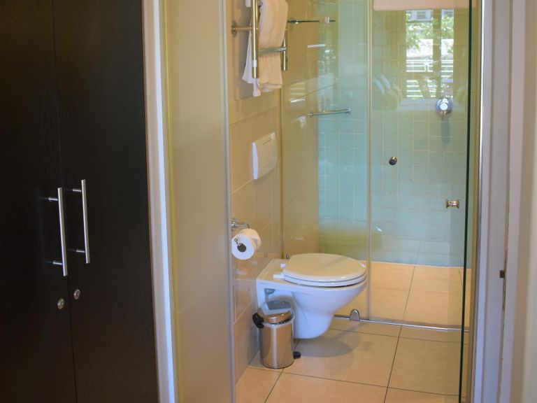 Bathroom - Room