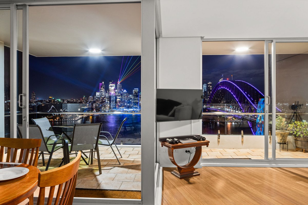 Sydney Harbour Penthouse with World-class views