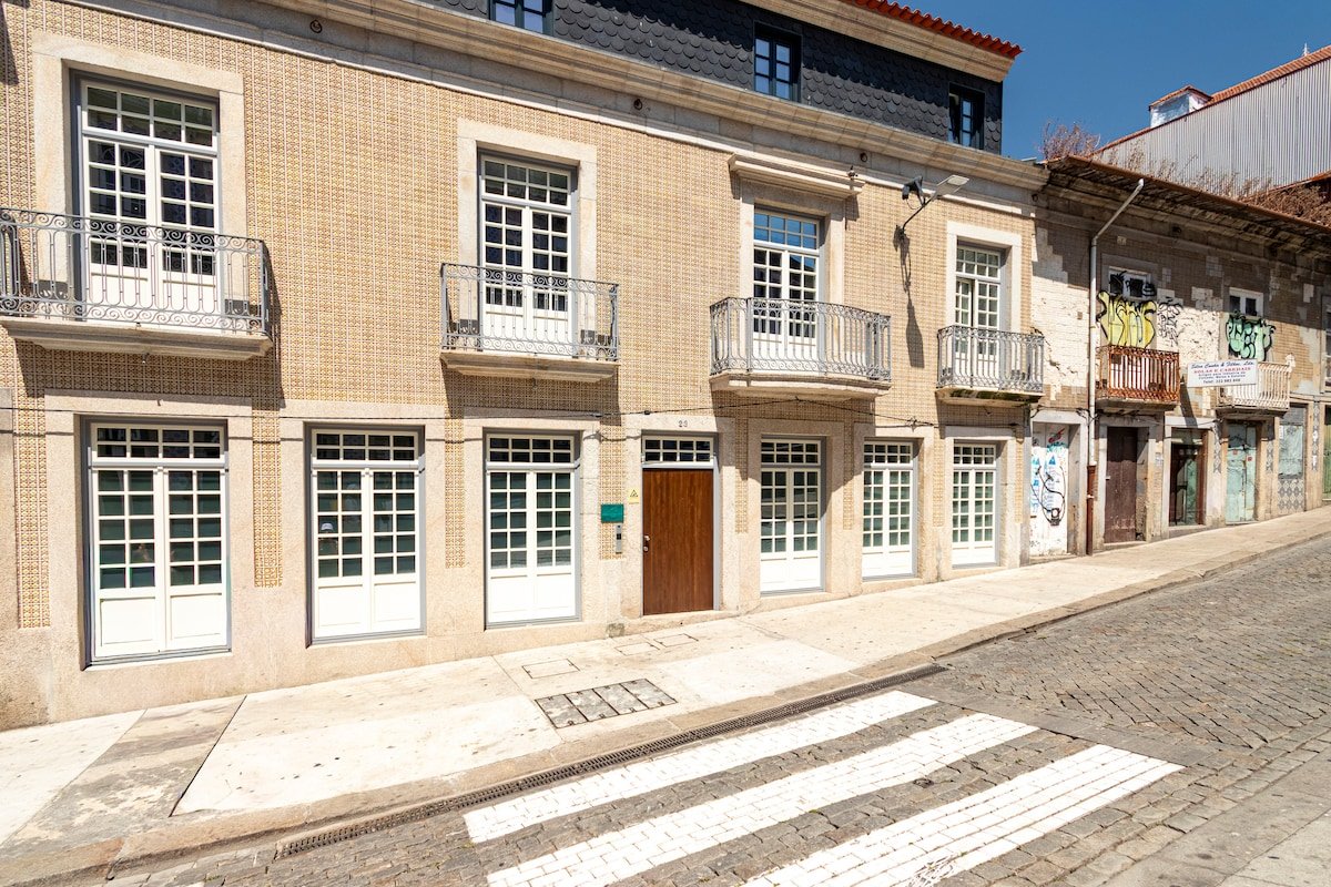Porto Old Town – 2Bed 2Bath Apt! gallery image 4
