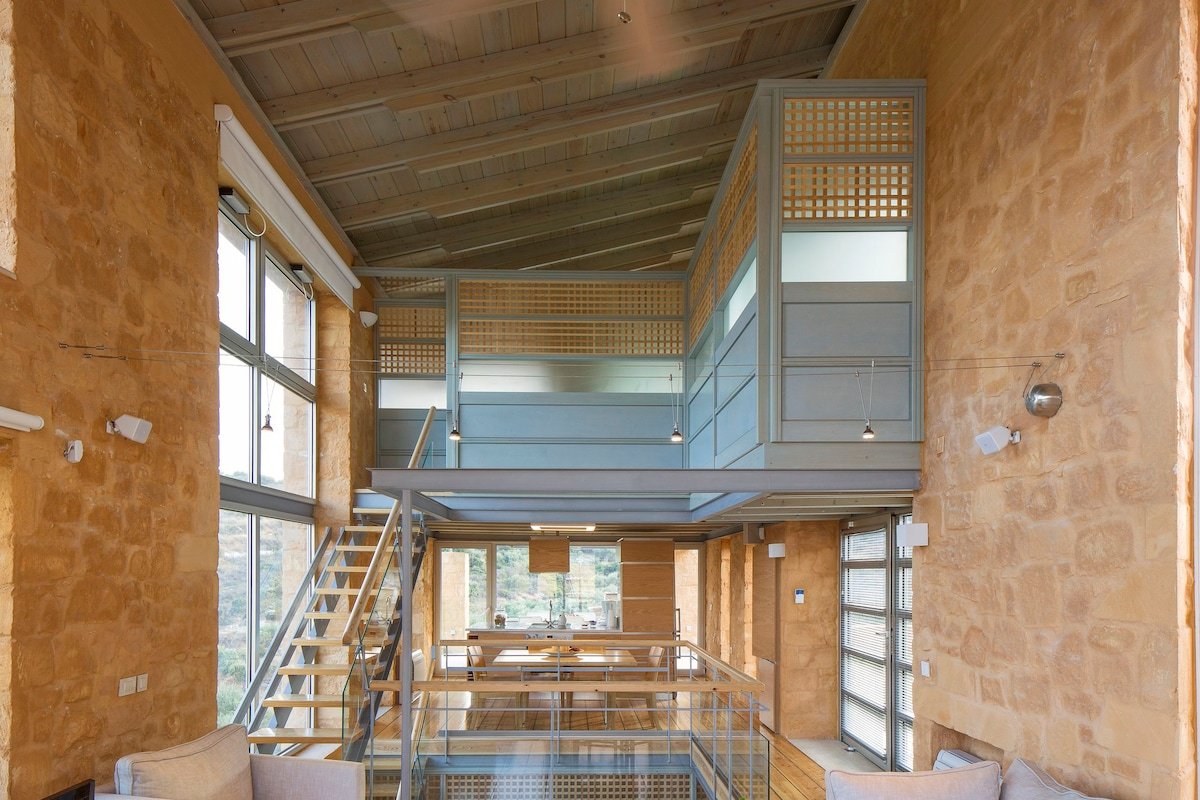 Olea Villa 1 – Heated pool & hot tub by the sea gallery image 4