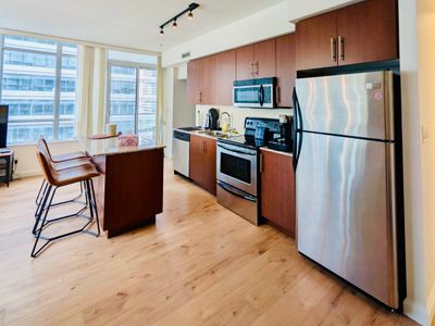 Central & Clean 2 Bedroom Apt