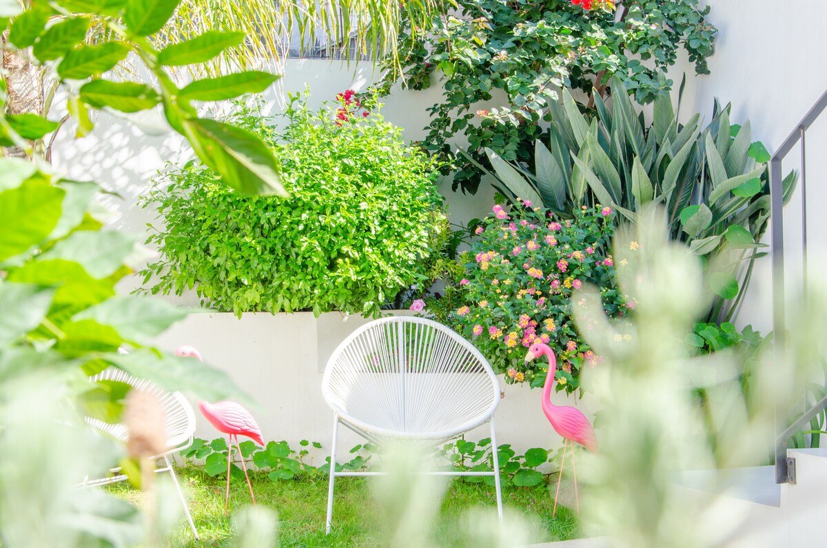 Amazing View & Patio ‒ Redesigned Historical House gallery image 5