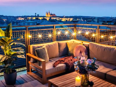 6BR+3.5Bath Prague Grand View + POOL table