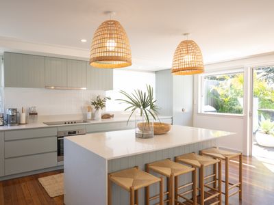 Diamond Beach House – Beachfront Pool Pets