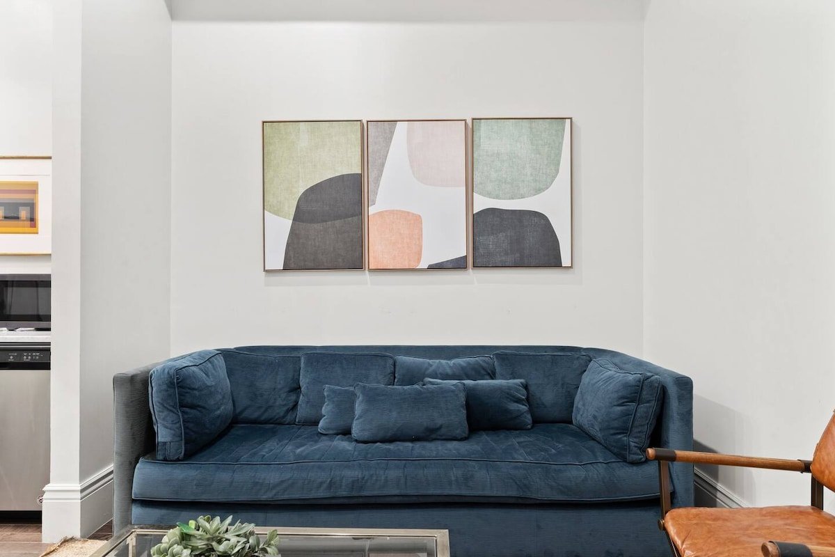 Group-Friendly NOLA Suite • Near Bourbon gallery image 2