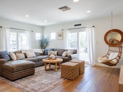 Dual Home Retreat | Sleep 16 | Prime PB Location