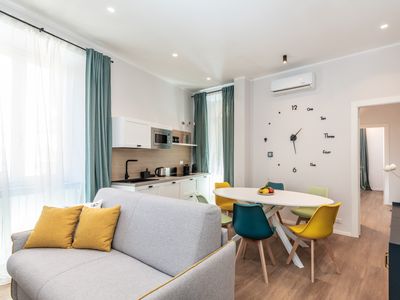 Modern twist 3Bed 2 bath