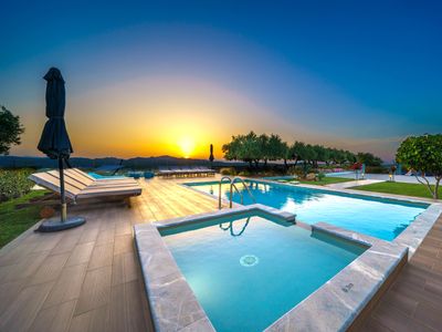 MythicOlive-Private Free Heated Pool-Amazing views