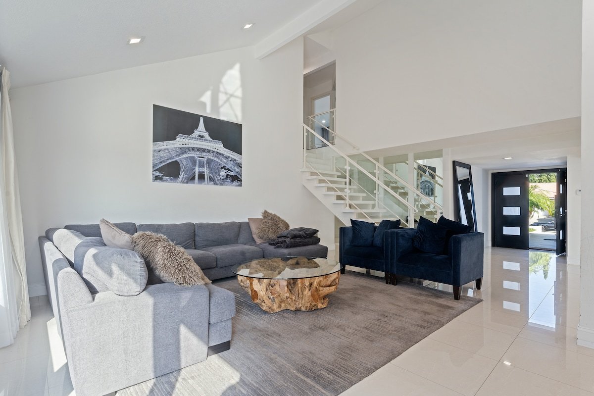 ৎ୭ Hills View ৎ୭ Pool Jacuzzi & More gallery image 4