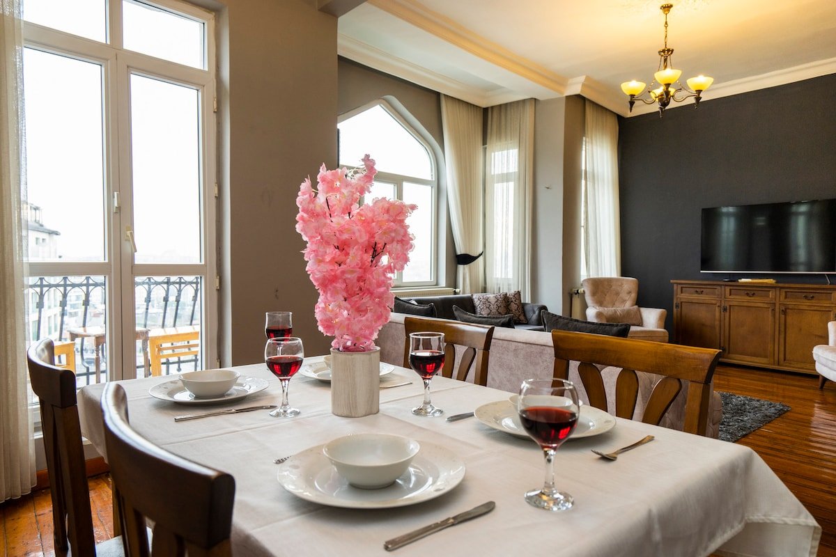 Spacious 3BR Flat w/Magnificent views at Galata gallery image 3