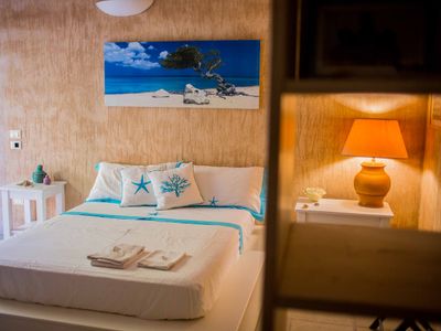 Ville fronte mare, immerse nel verde