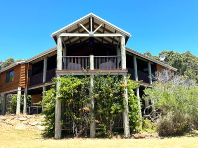 Birdie Beach House – anyone for tennis?