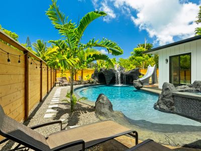 Private Lagoon Pool and Jacuzzi & Theater!