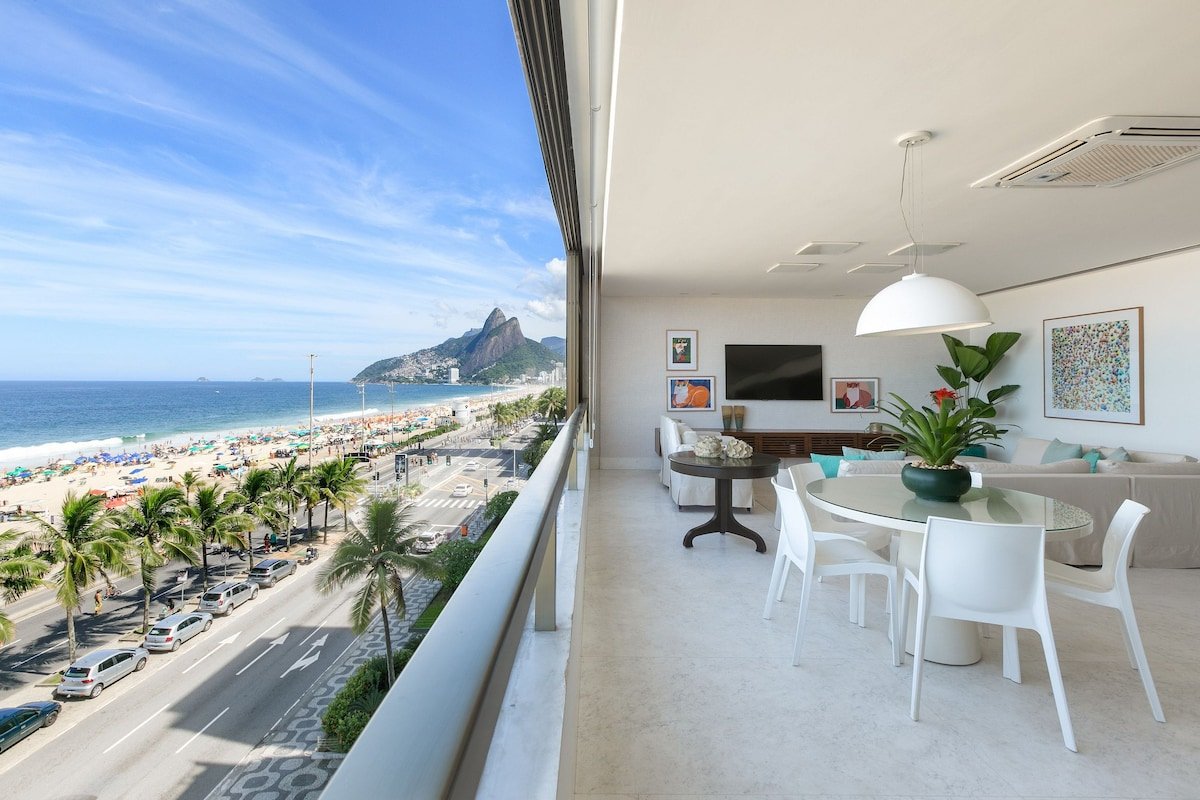 4 Suites Oceanfront in Ipanema – Ipa012 gallery image 2