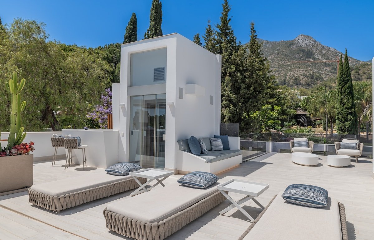 All About Villa Serenity gallery image 5