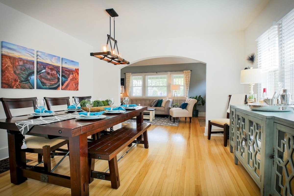 3 min to DU, gameroom, wifi, BBQ gallery image 5