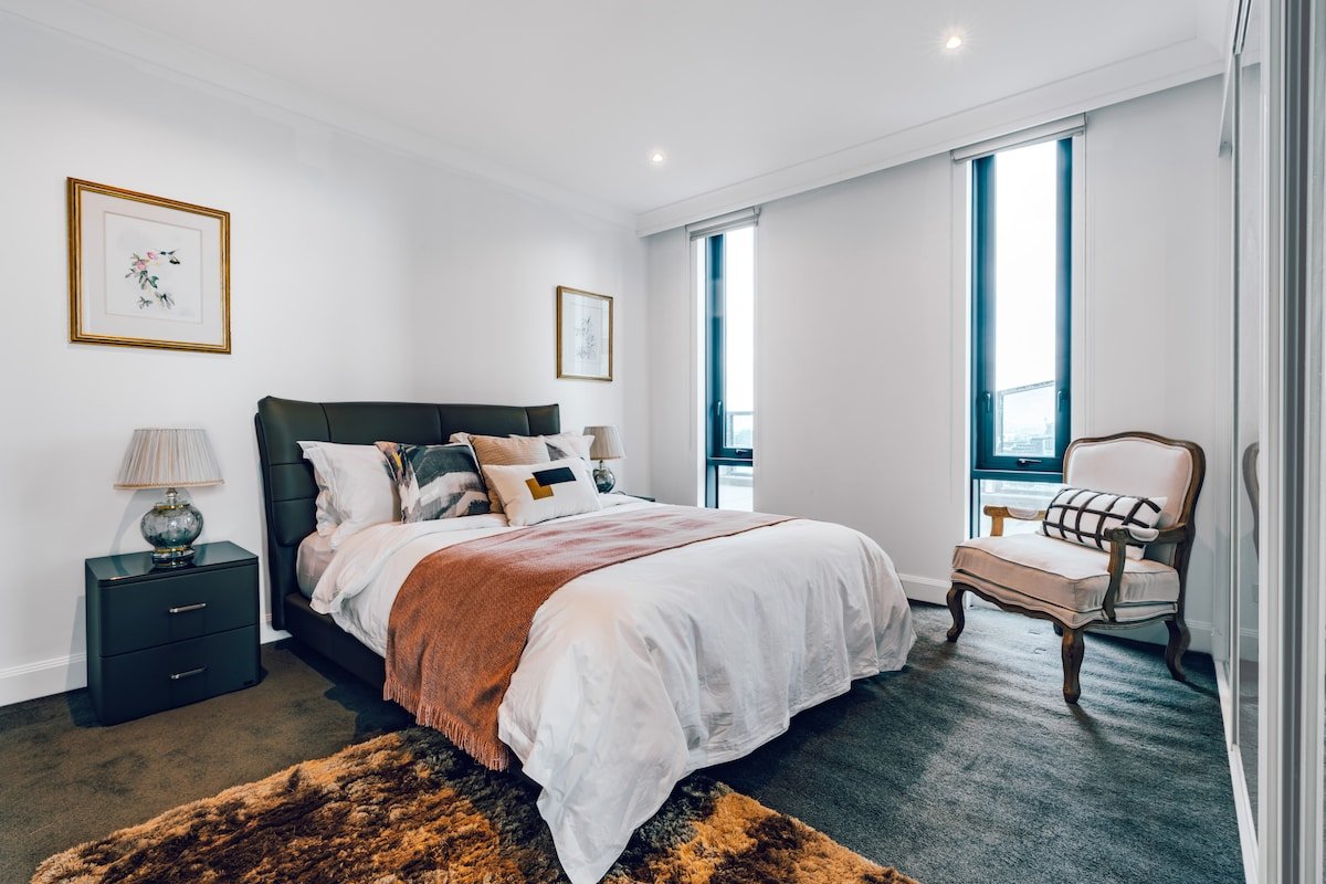 Southbank Penthouse 3BR with Amazing Balcony gallery image 5