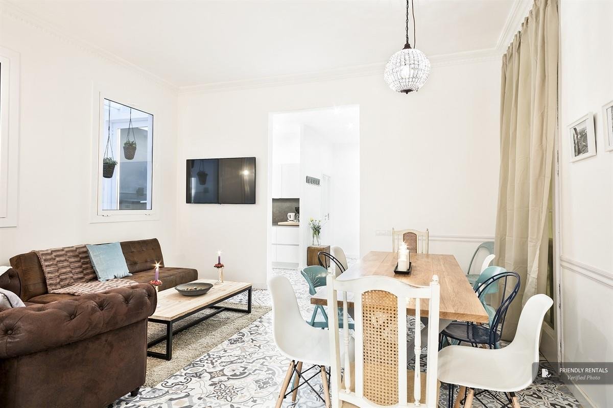 Auténtico Apartamento Cerca de Plaza Catalunya gallery image 2