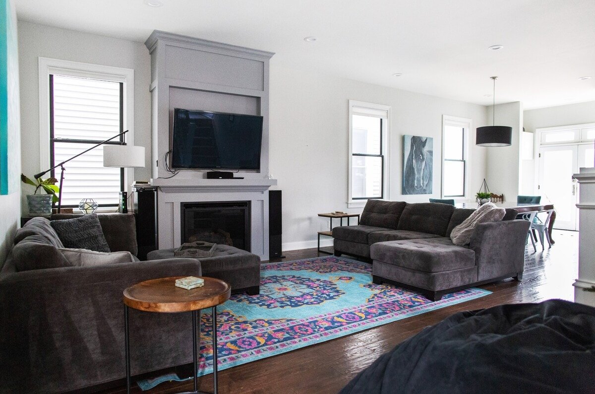 1stFL Suite | 5BR • Game Room • Parking • High St gallery image 3