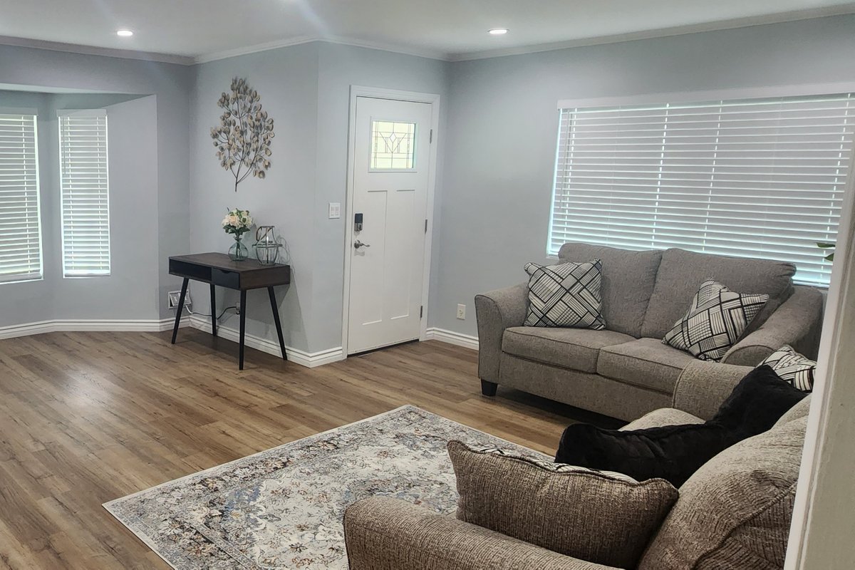 3BR Home w/Pool – Near Rose Bowl