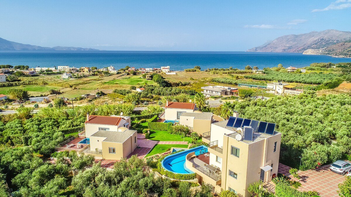 Amazing Sea View -Pool-Complex up to 21 guests. gallery image 3