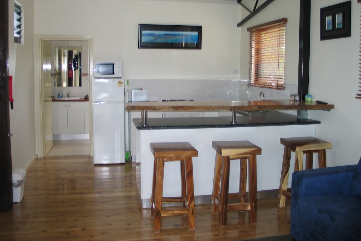 Lacabane Retreat – Gum Tree House gallery image 5