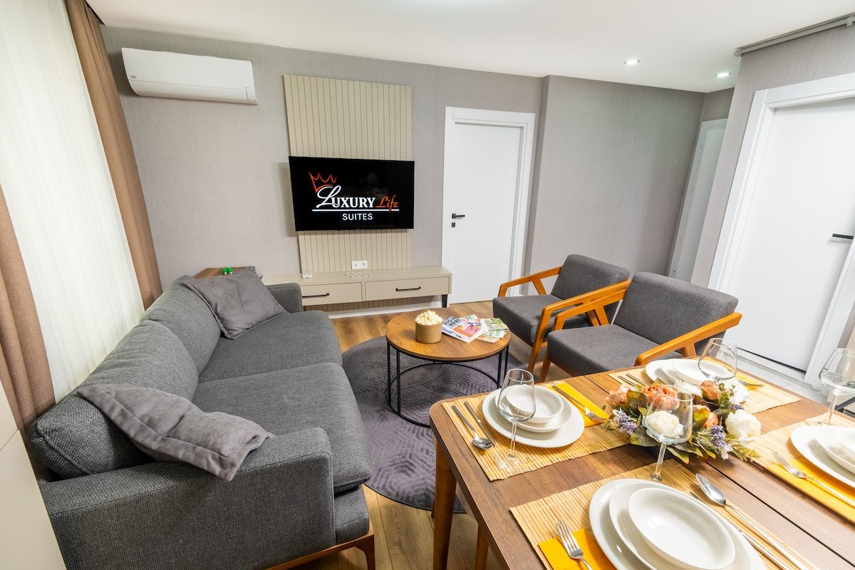 Luxury Life Suites gallery image 2