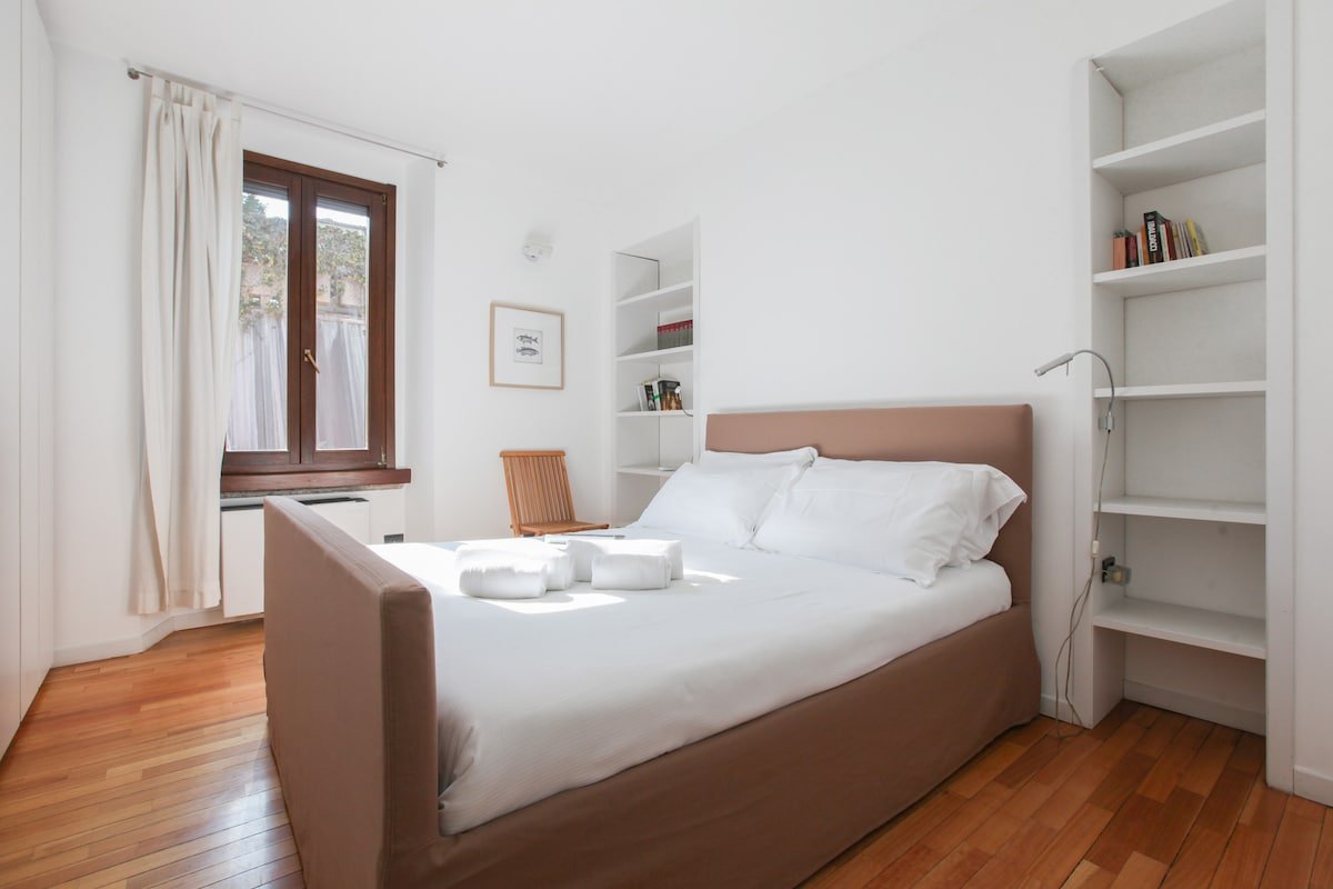 Brera Fashion District 2BR I Hacca Collection gallery image 5