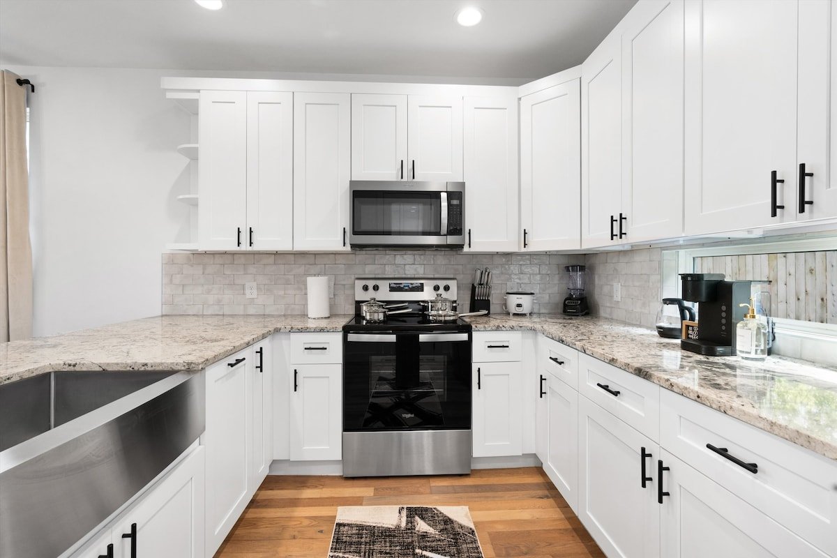 Mega Home – Up to 20 People – Mins 2 ACL/F1/Dwntwn gallery image 3