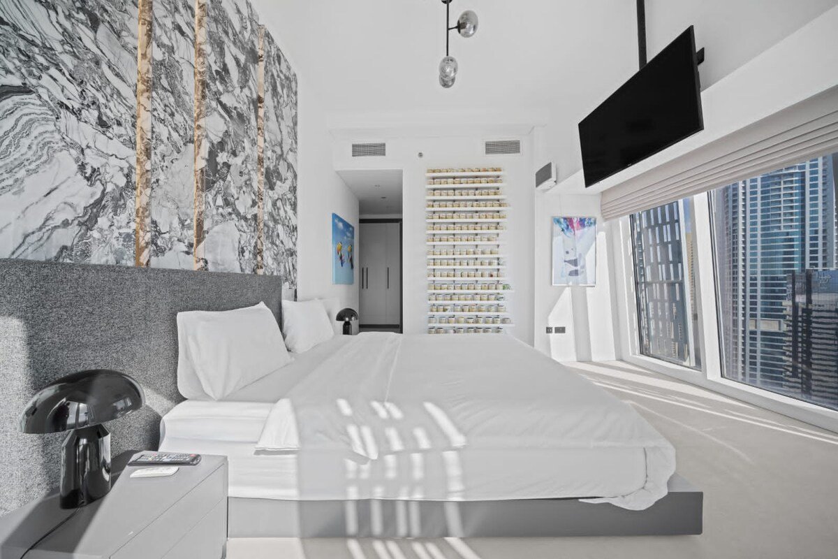 The Grayciousness | Luxury Tech Home | Cayan Dubai gallery image 5