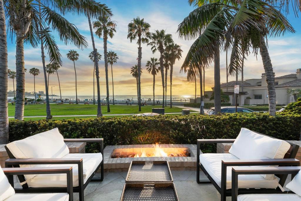 La Jolla Shores Beachfront Bliss w/ AC