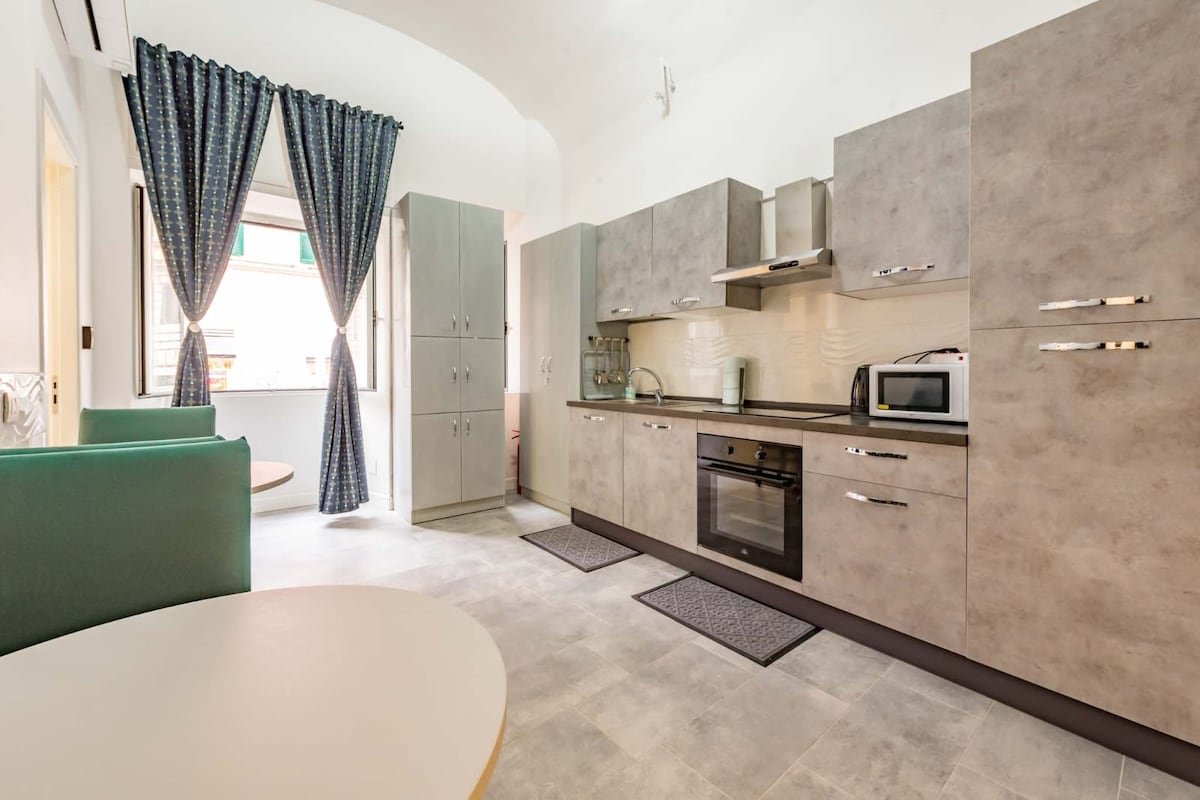 Eternal Residency gallery image 3