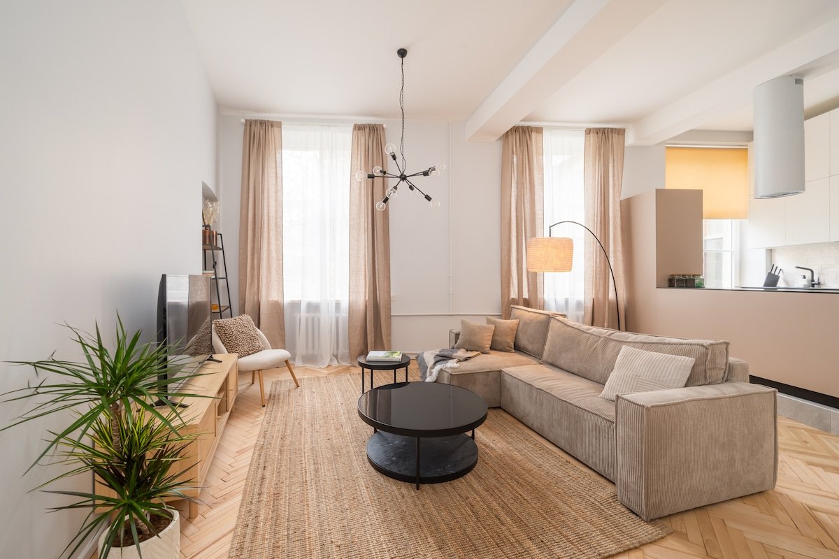 SAUNA | 3 Separate BRs | Foosball | Old Town gallery image 3