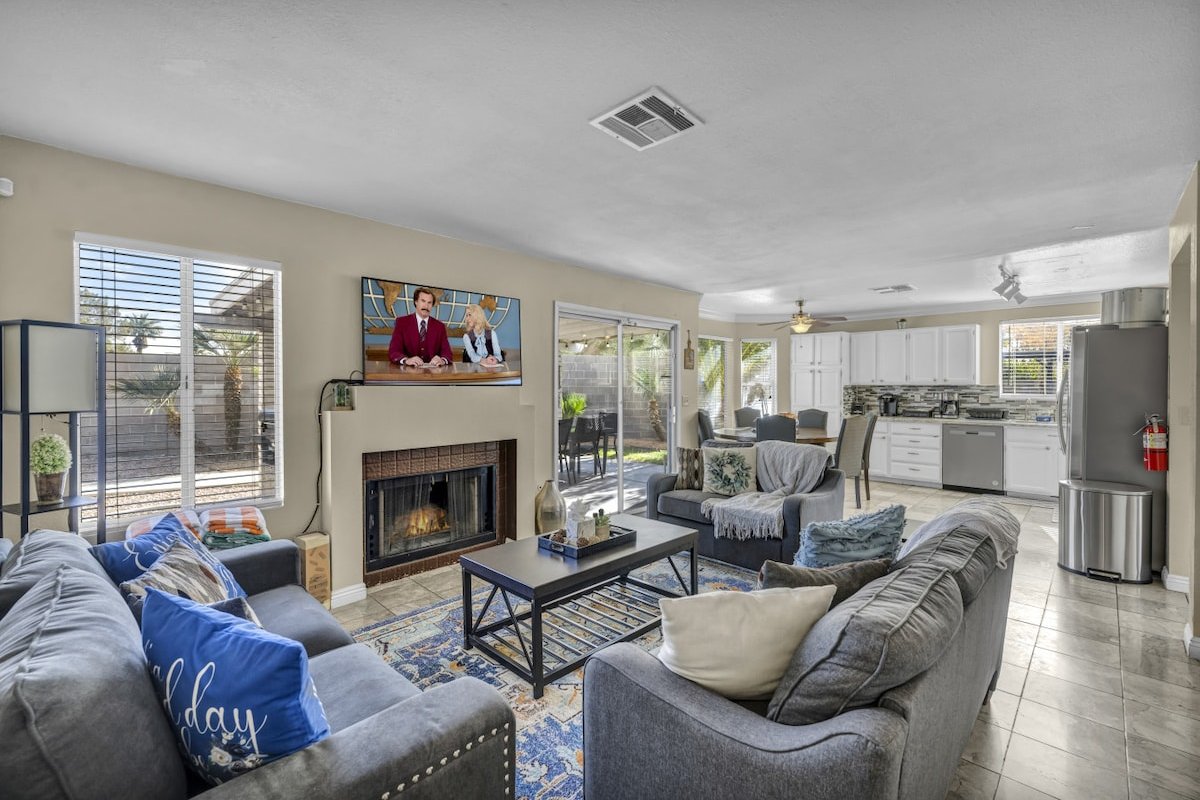 Unforgettable Las Vegas, Pool, BasketBall GameRoom gallery image 4