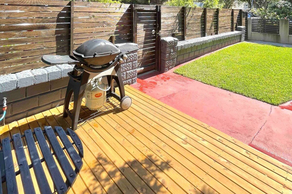 Bondi Retreat – House just moments to the Beach gallery image 2