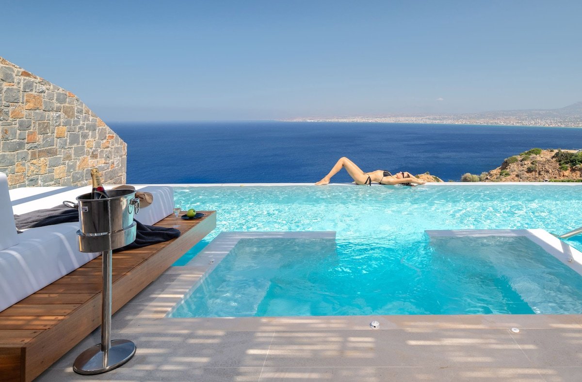 Villa Lucrezia, Sea views & private infinity pool! gallery image 5