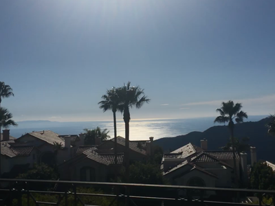 Large 6200 sqft Palisades 5-Bed Ocean View Home